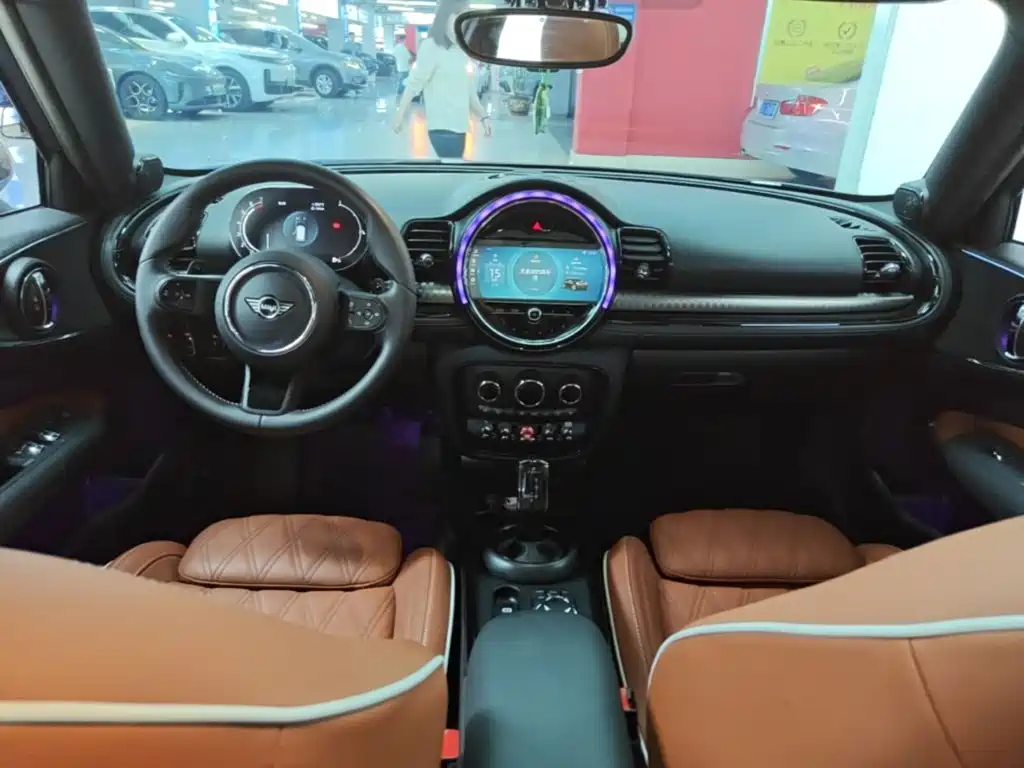 MINI Mini Clubman — миниатюра 10