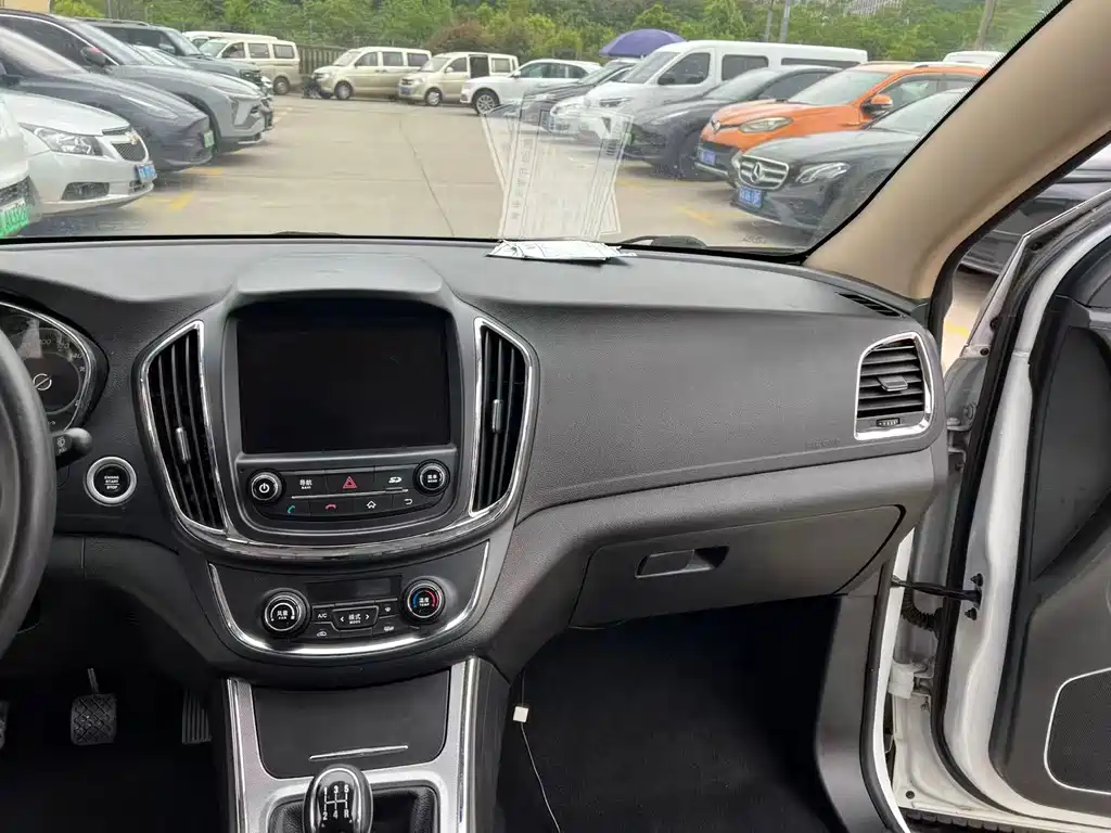 Baojun 560 — миниатюра 8