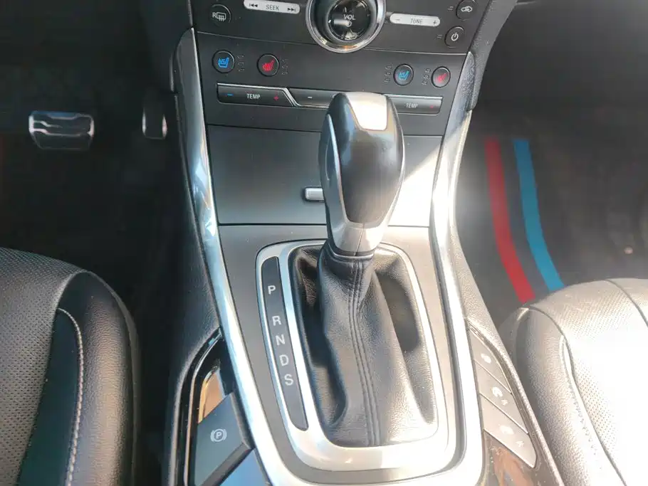 Ford Edge — миниатюра 16