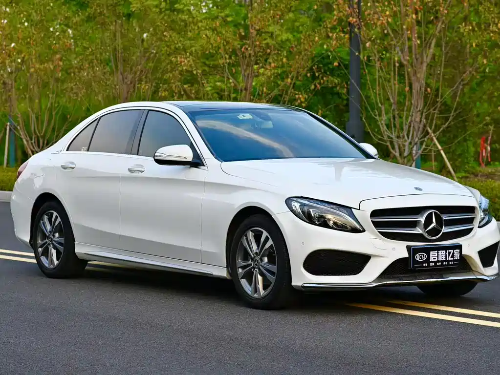 Mercedes-Benz C-Class — миниатюра 3