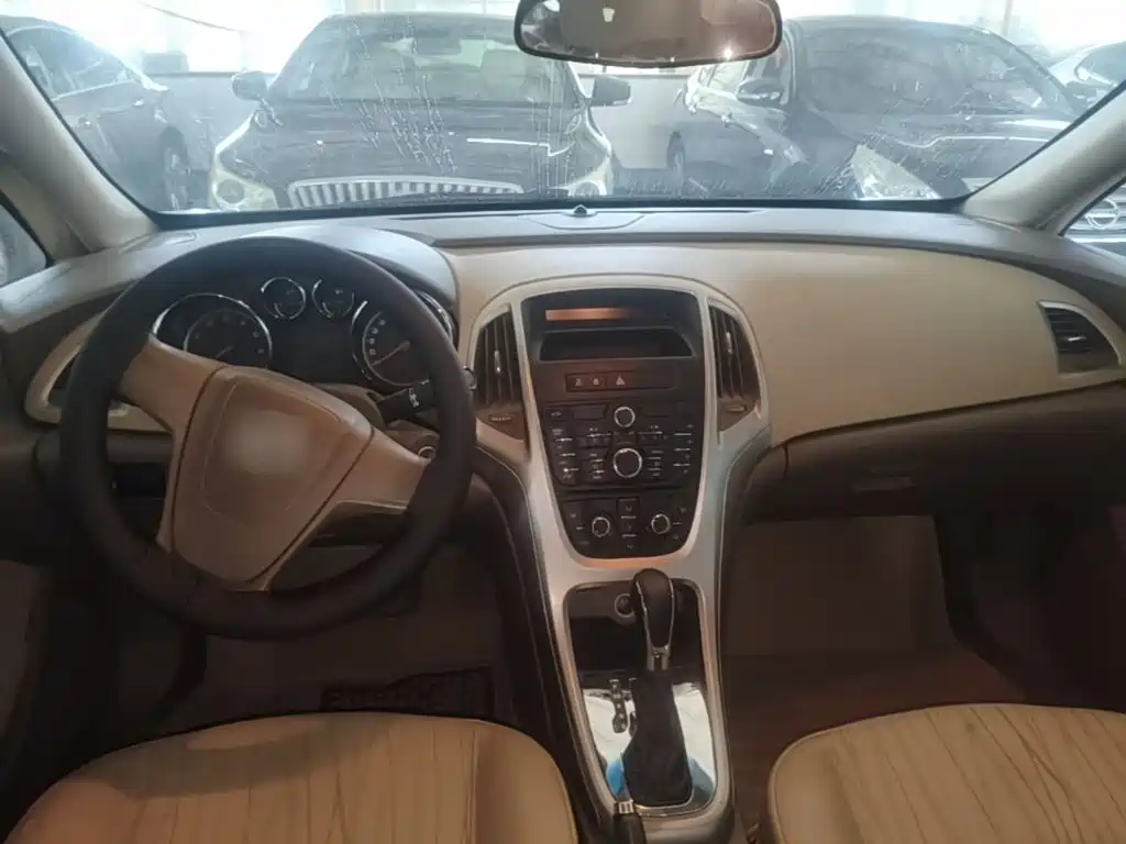 Buick Excelle — миниатюра 10