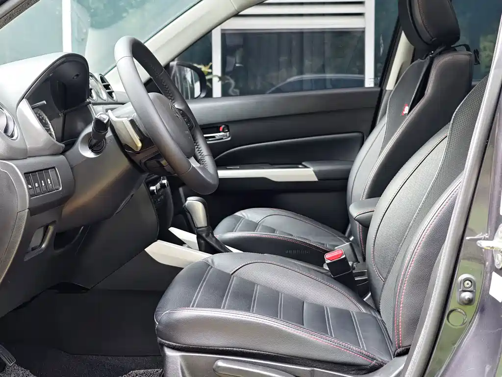 Suzuki Vitara — миниатюра 17