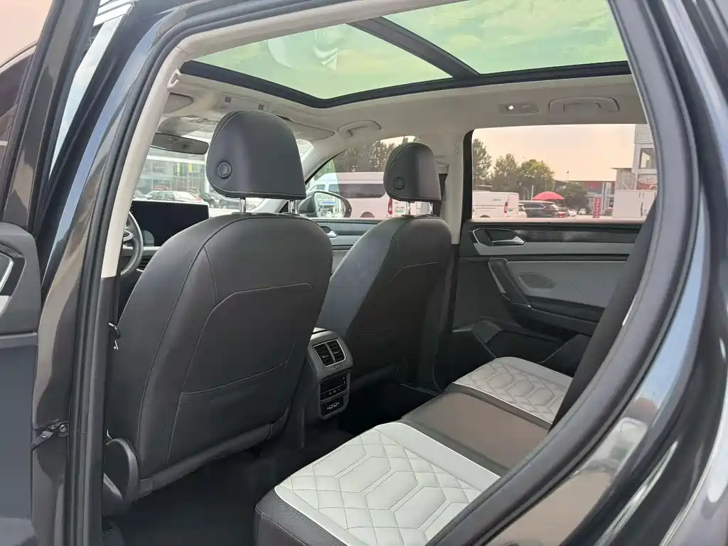 Volkswagen Tayron — миниатюра 5