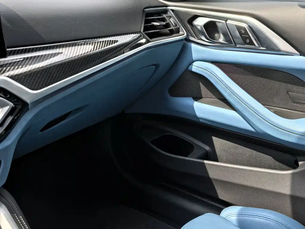 BMW M4 2024 M4