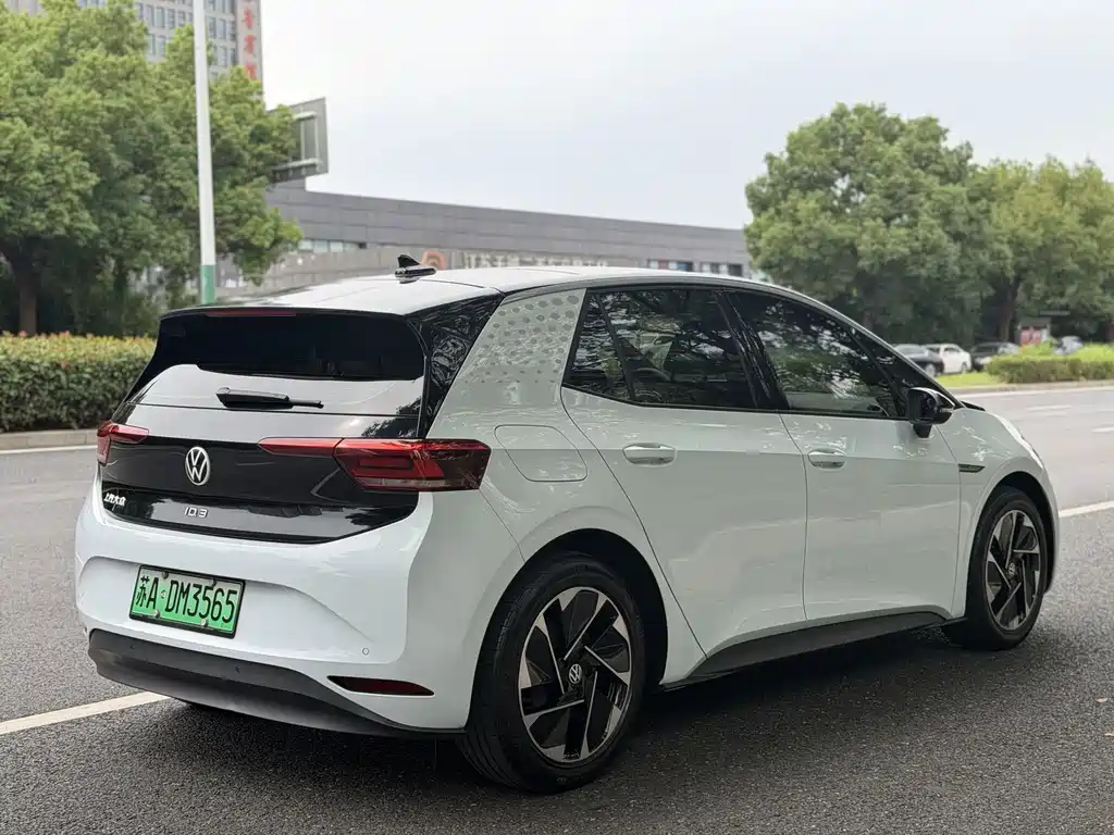 Volkswagen ID.3 — миниатюра 3