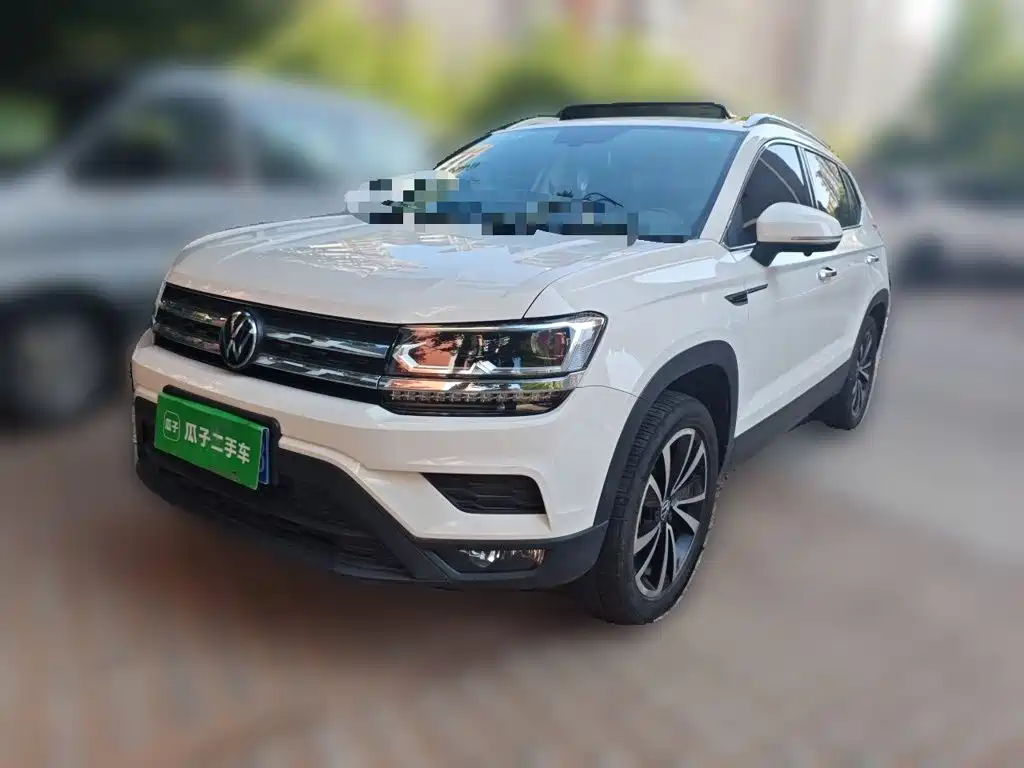 Volkswagen Tharu