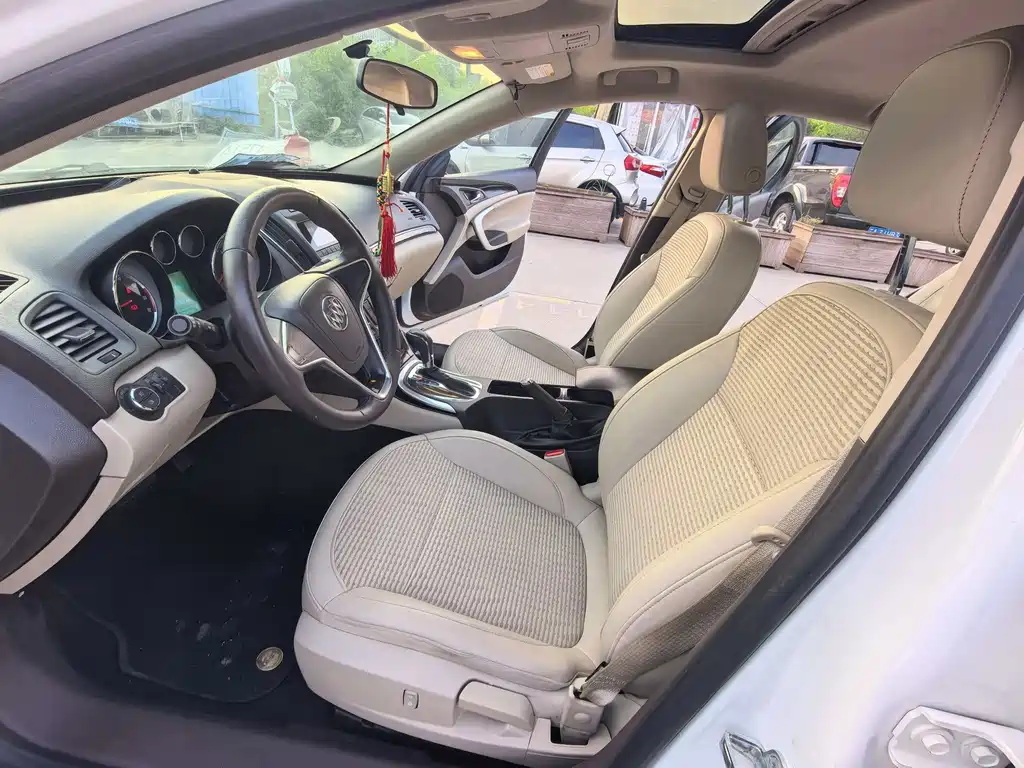 Buick Regal — миниатюра 4