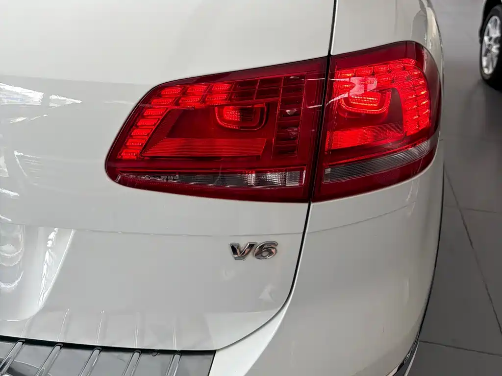 Volkswagen Touareg — миниатюра 11
