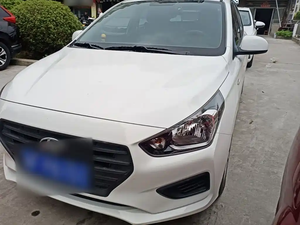 Hyundai Verna — миниатюра 2