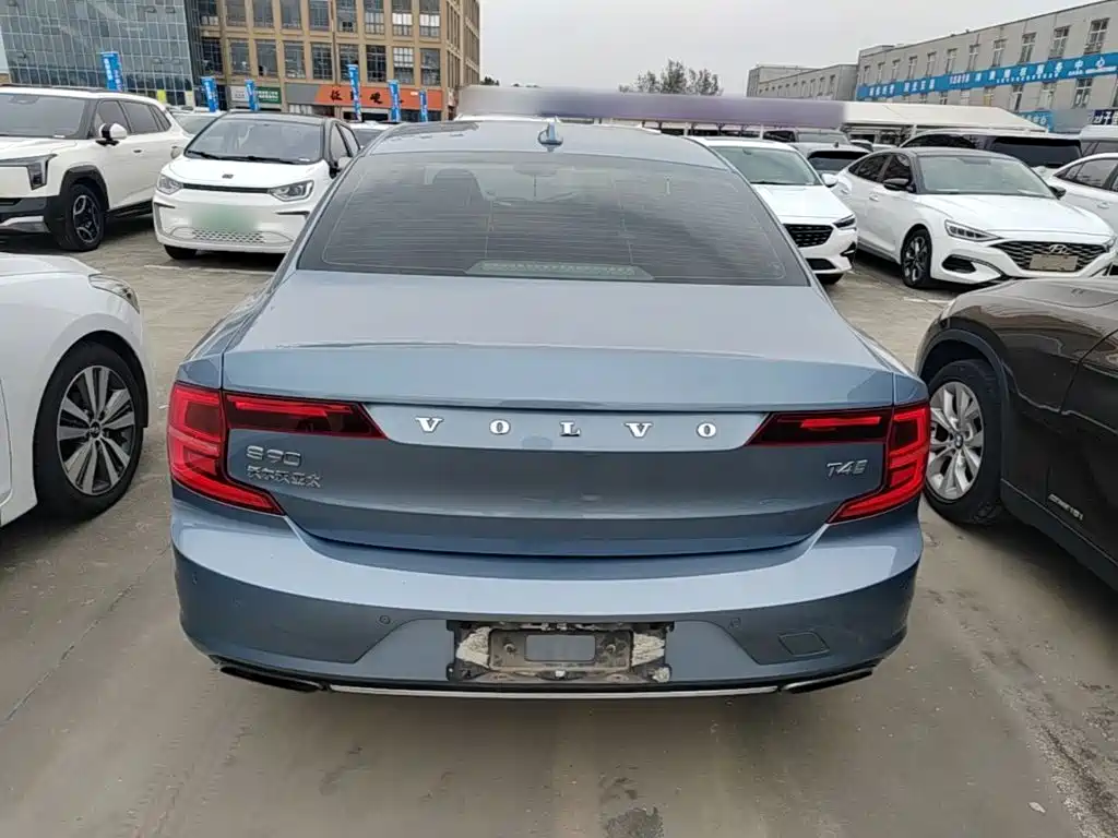 Volvo S90 — миниатюра 6