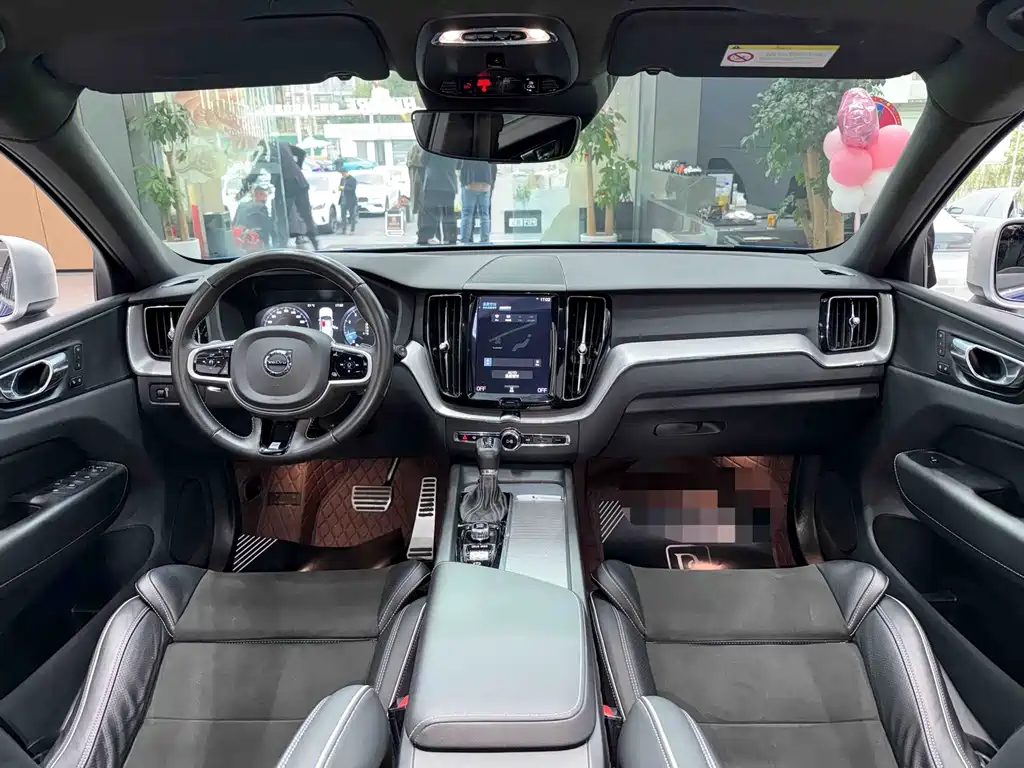 Volvo XC60 — миниатюра 3