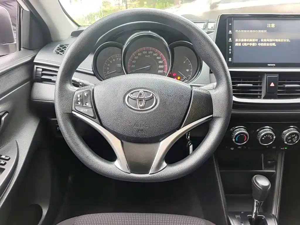 Toyota Vios FS — миниатюра 11