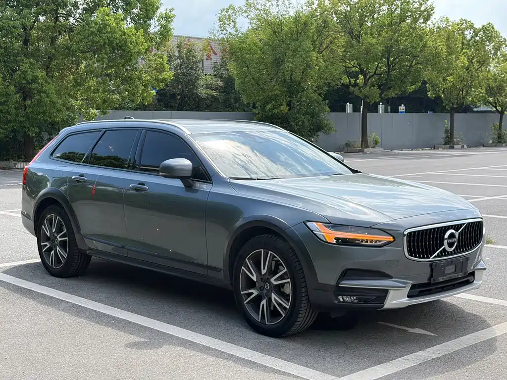 Volvo V90 — миниатюра 3