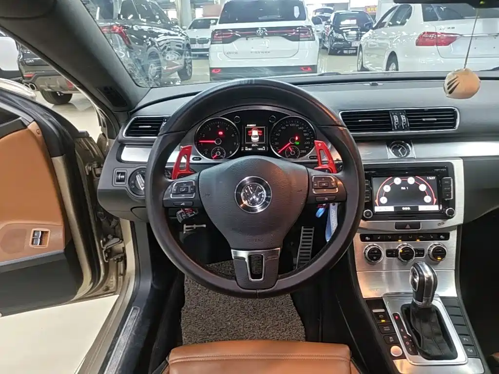 Volkswagen CC — миниатюра 11
