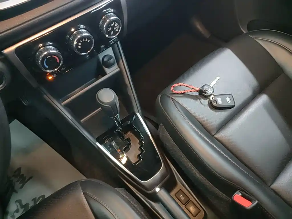 Toyota Yaris L — миниатюра 14