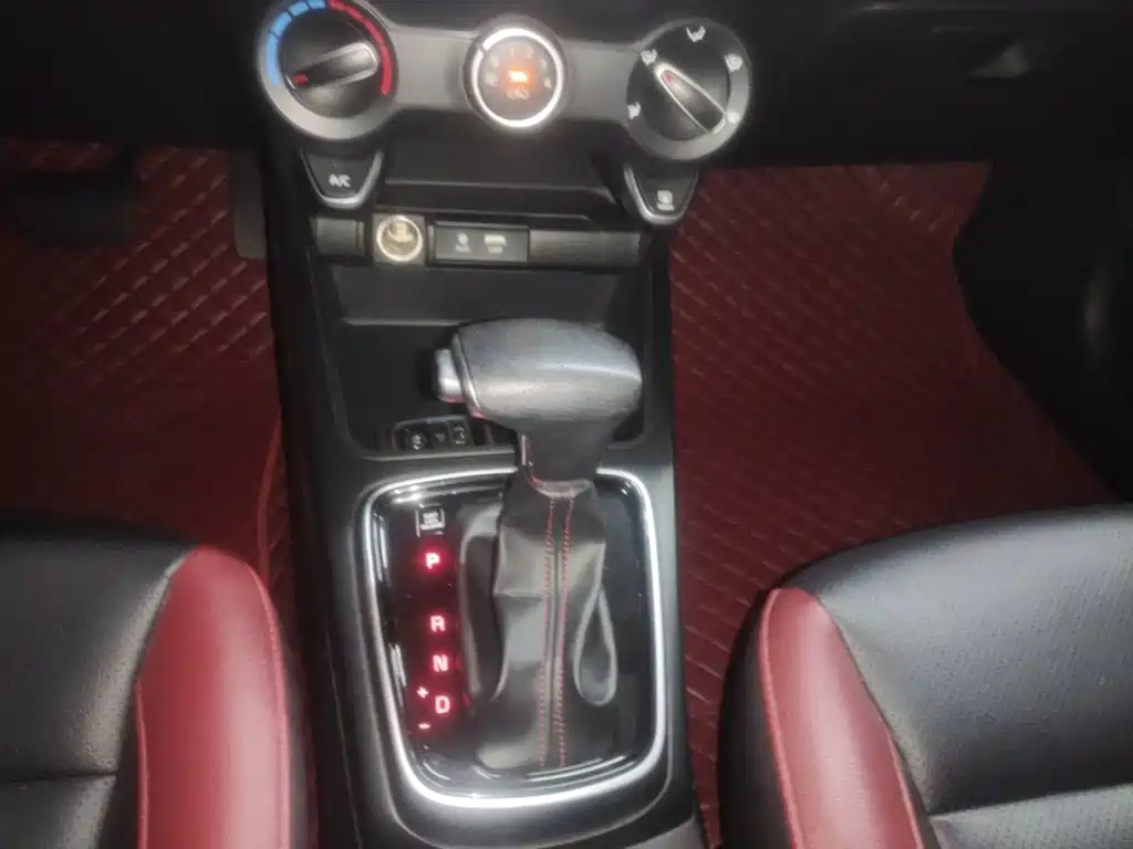 Kia KX Cross — миниатюра 14