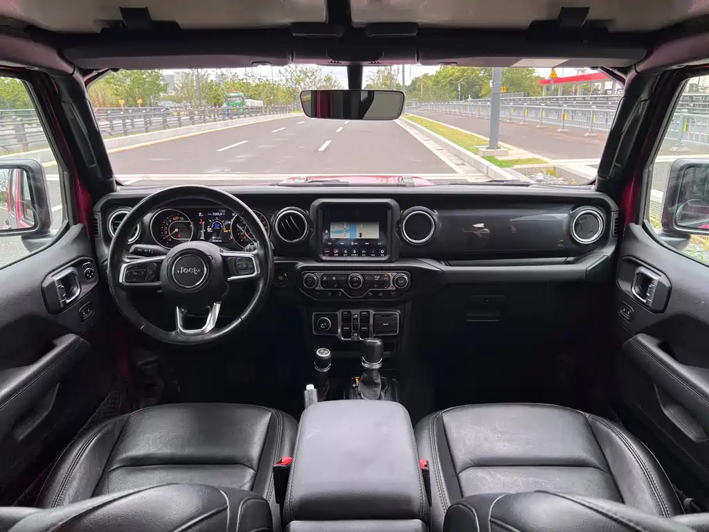 Jeep Wrangler — миниатюра 5