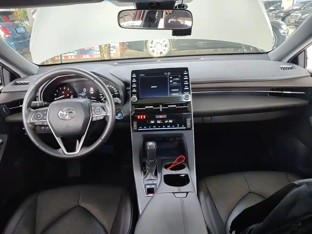 Toyota Avalon — миниатюра 10