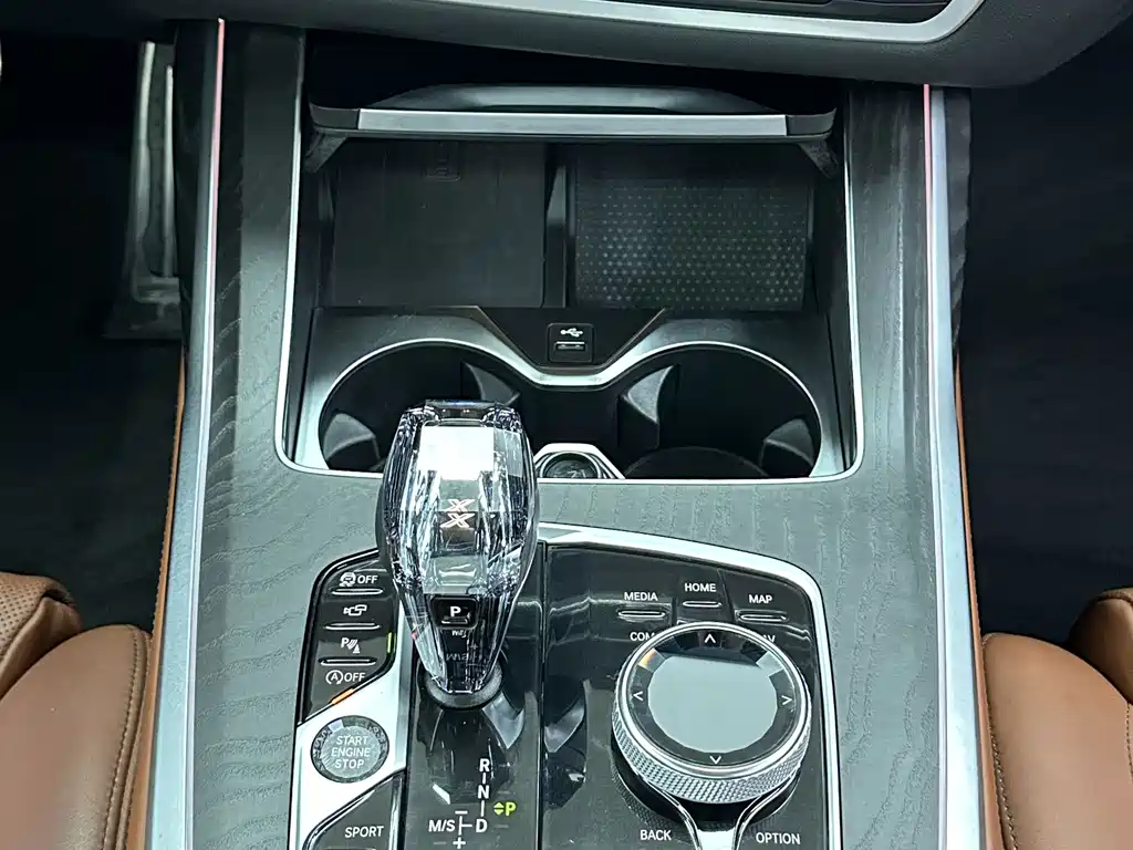 BMW X7 — миниатюра 21