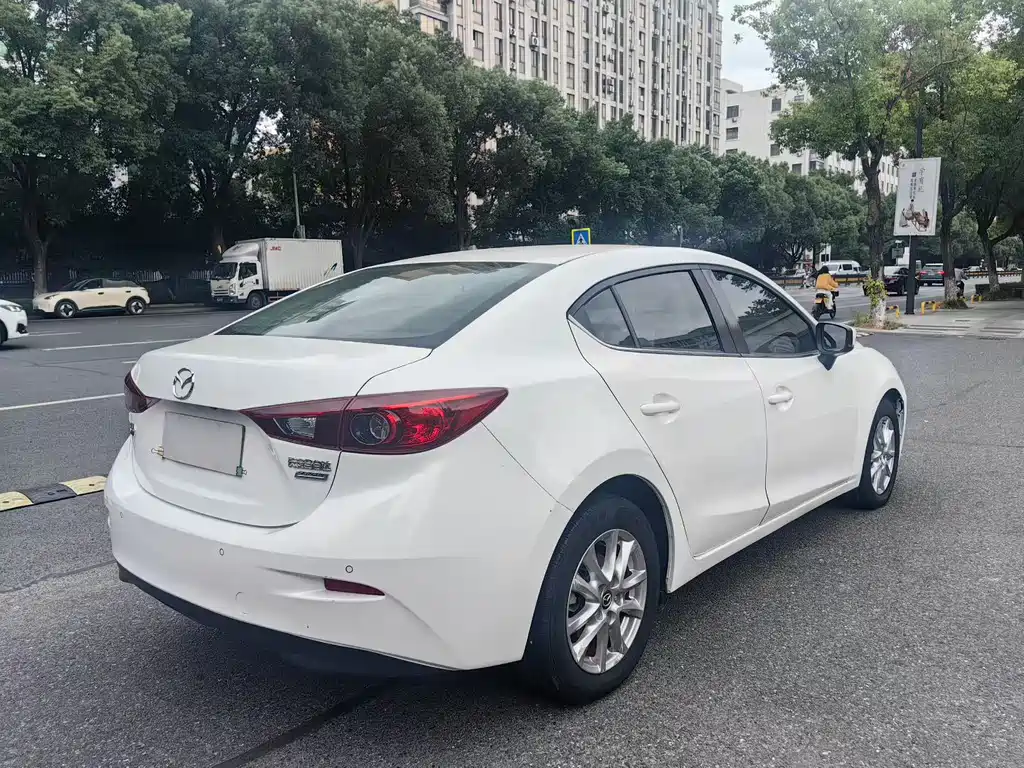 MAZDA 3 ANGKESAILA