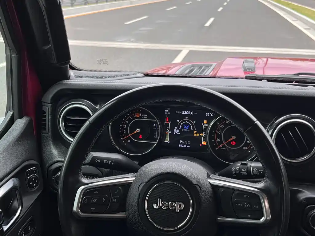 Jeep Wrangler — миниатюра 4