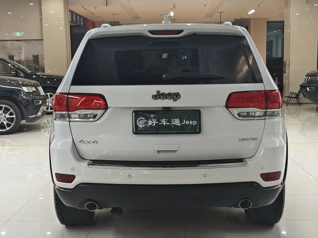 Jeep Grand Cherokee (Import) — миниатюра 16