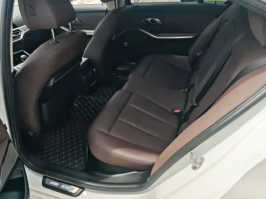BMW 3 Series — миниатюра 11