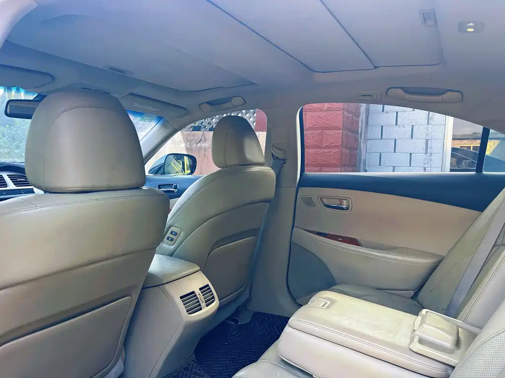Lexus ES — миниатюра 9