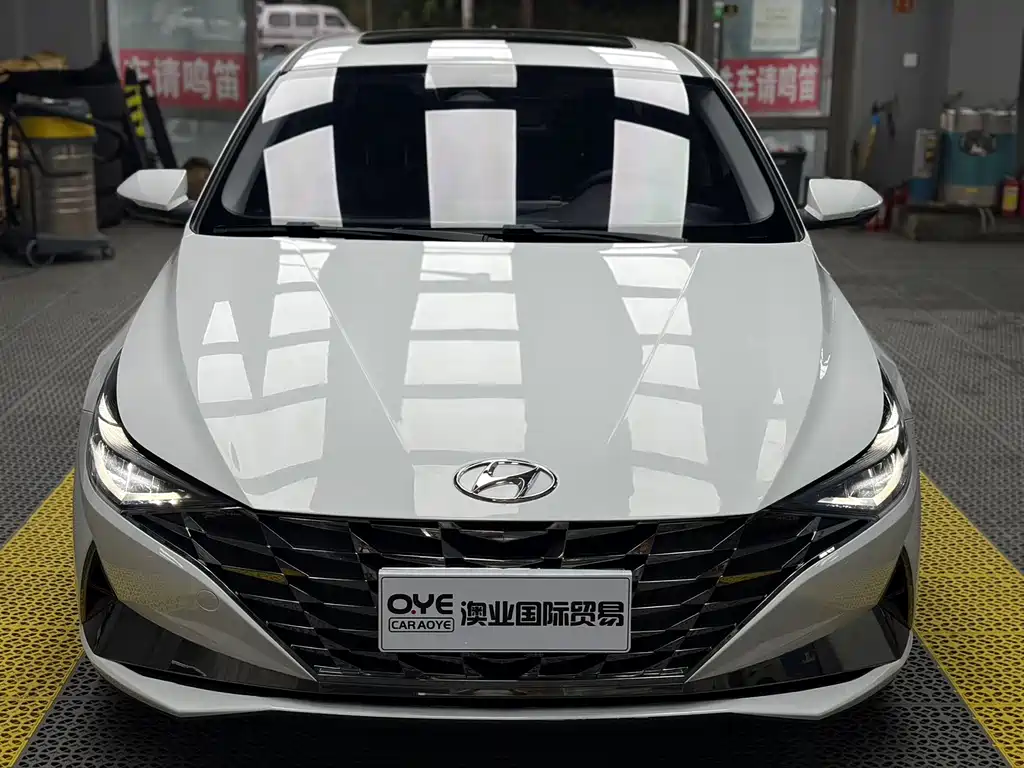 Hyundai Elantra — миниатюра 2
