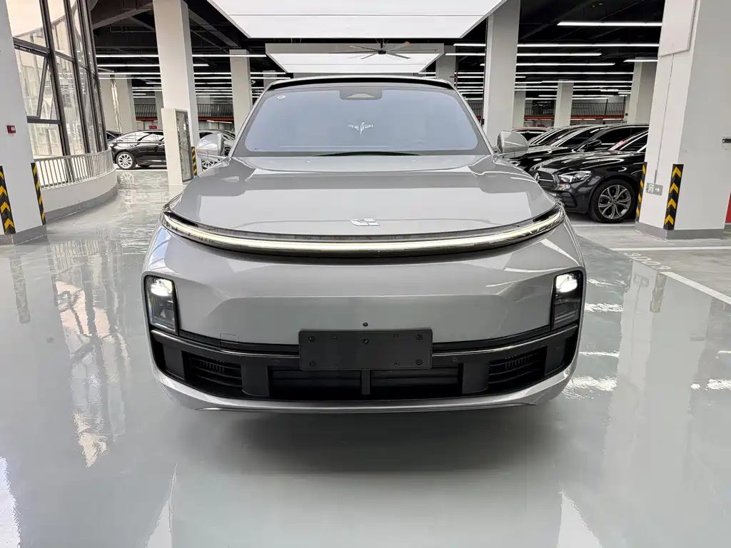 Li Auto Li L8 — миниатюра 2