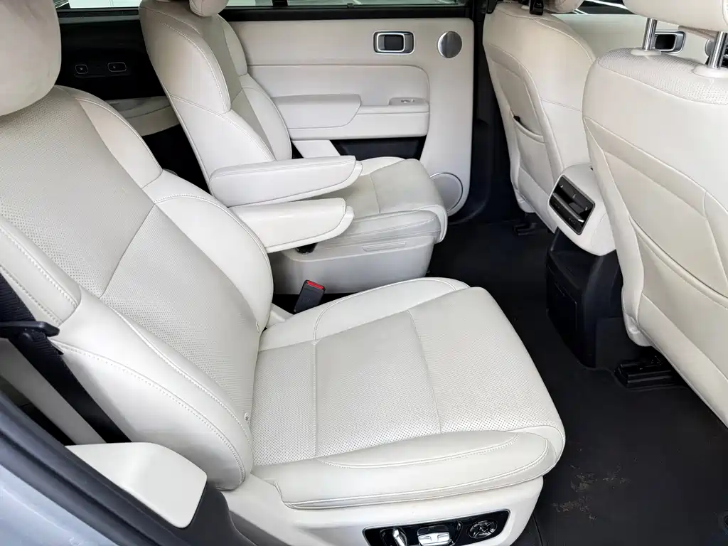 Li Auto Li L8 — миниатюра 7