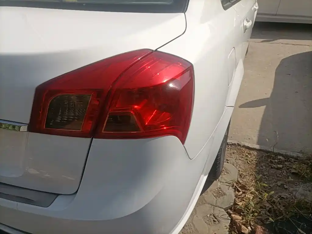 Buick Excelle — миниатюра 8