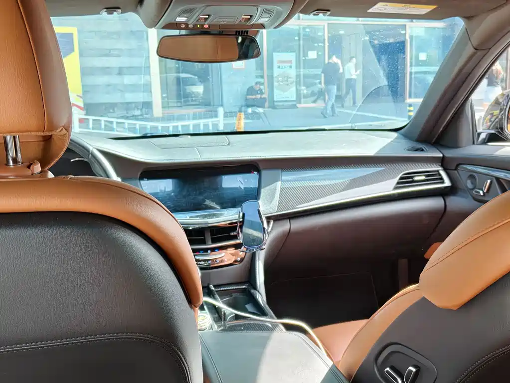 Cadillac CT6 — миниатюра 7