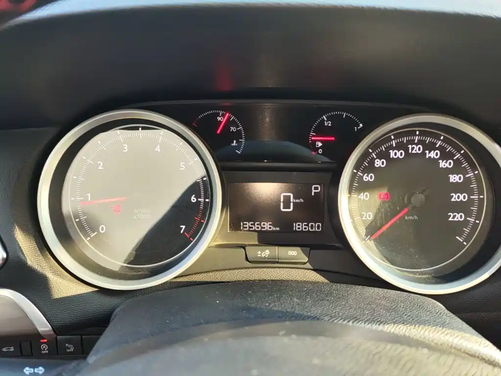 Peugeot 408 — миниатюра 12