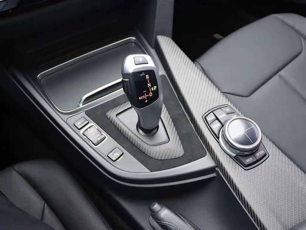 BMW 3 Series — миниатюра 18