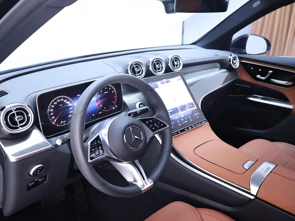 Mercedes-Benz GLC — миниатюра 11