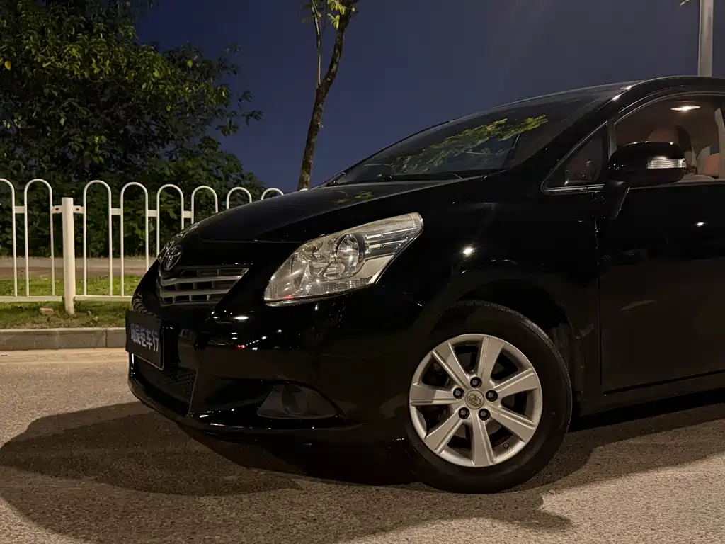 Toyota Verso — миниатюра 2
