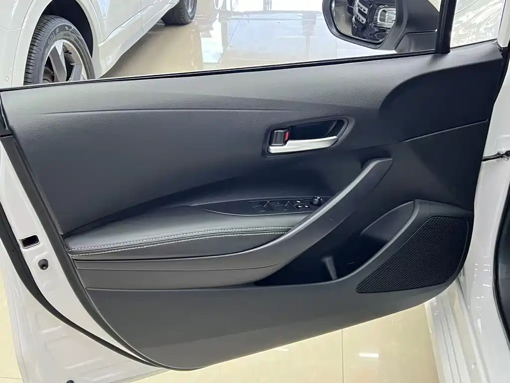 Toyota Corolla — миниатюра 14
