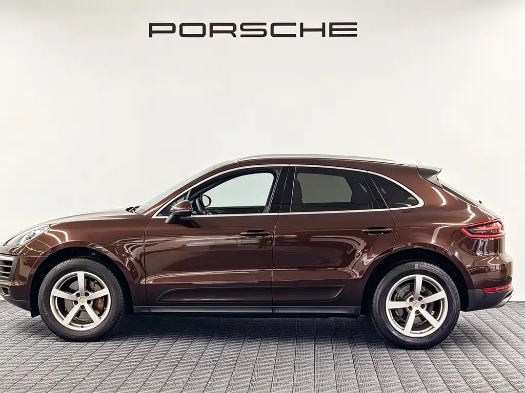 Porsche Macan — миниатюра 4
