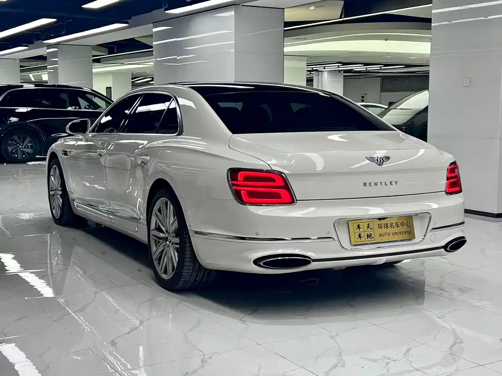 Bentley Flying Spur — миниатюра 4