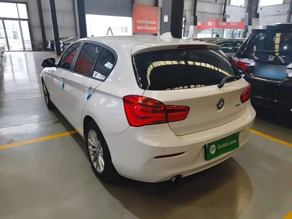 BMW 1 Series (Import) — миниатюра 5