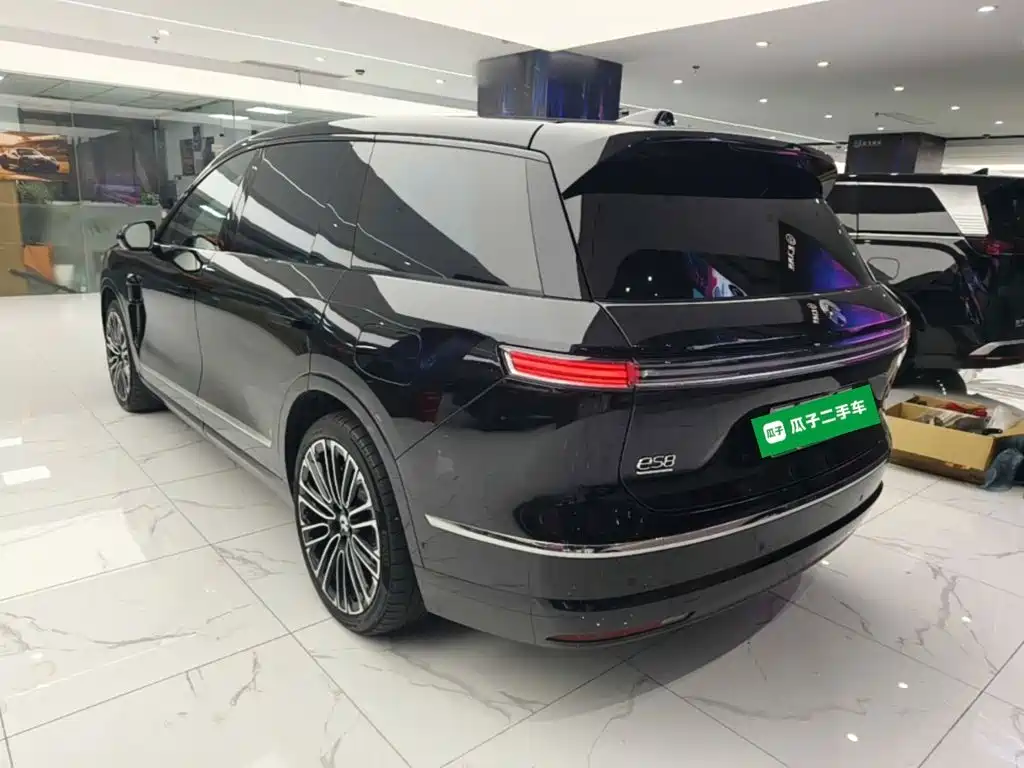 NIO ES8 — миниатюра 5