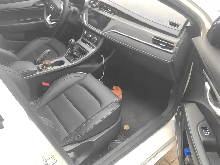 Geely Emgrand — миниатюра 8