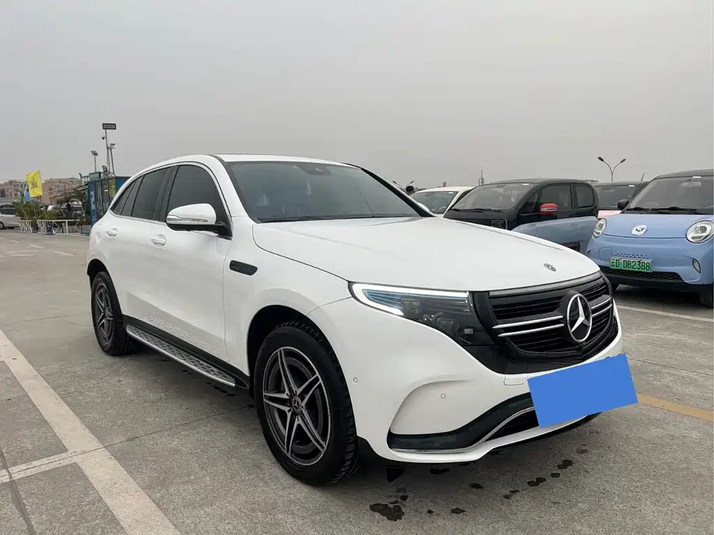 MERCEDES-BENZ EQC