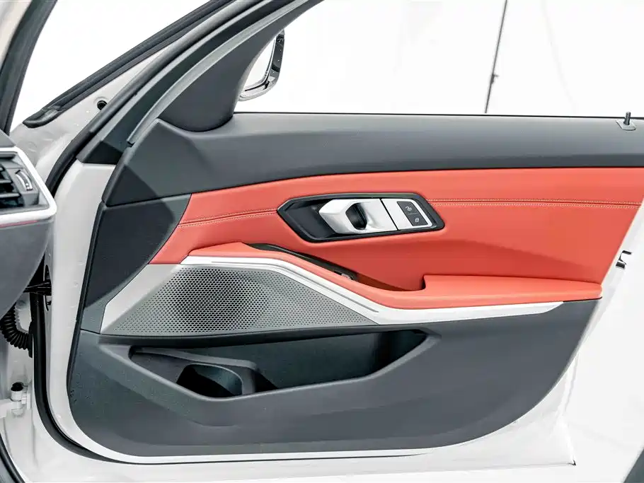 BMW 3 Series — миниатюра 13