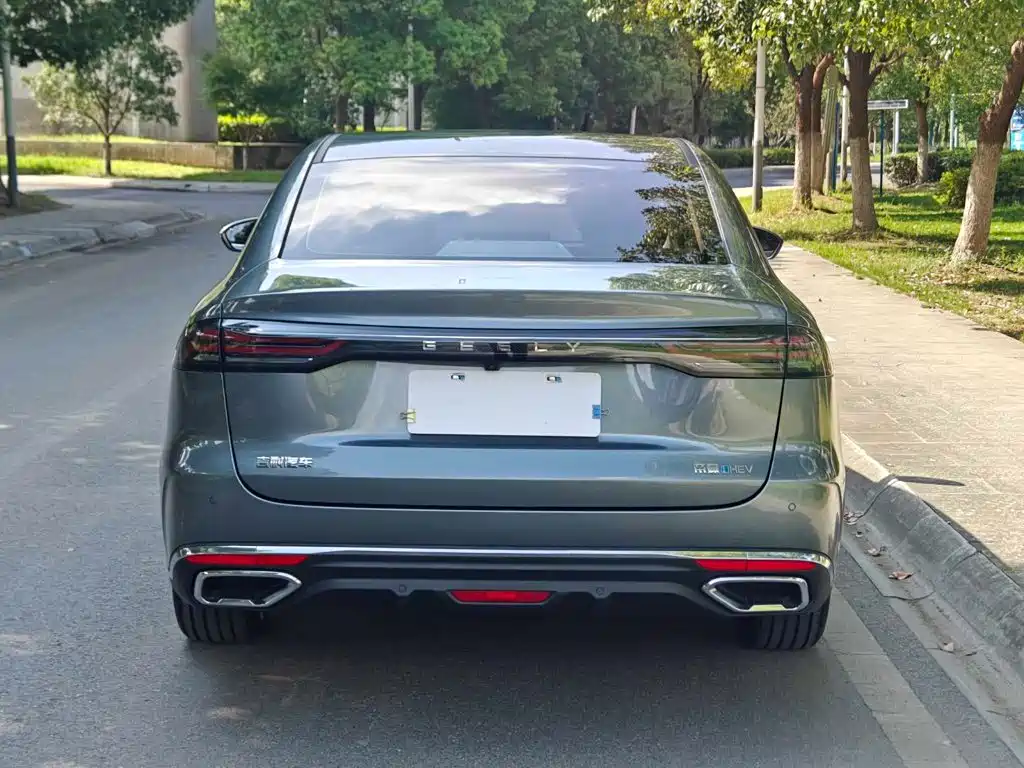 Geely Emgrand — миниатюра 6