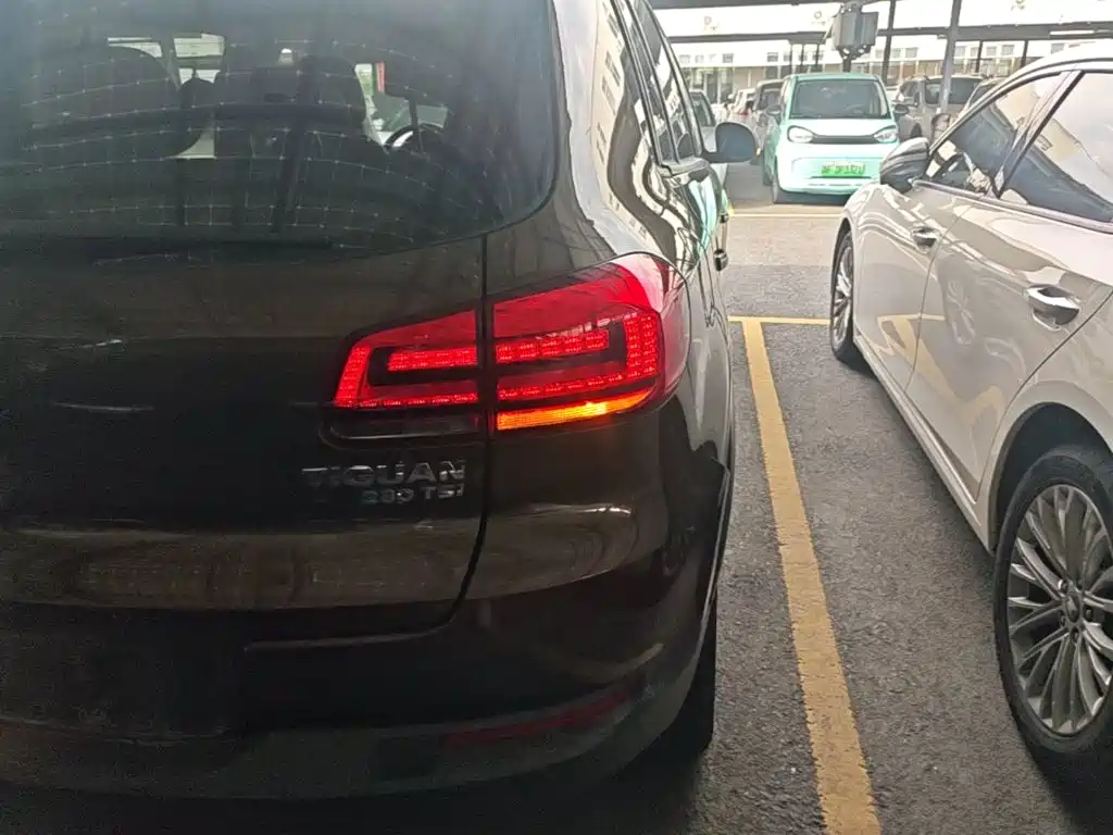 Volkswagen Tiguan — миниатюра 8