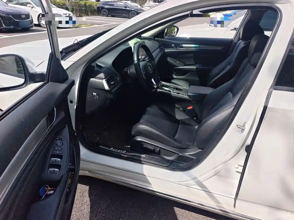 Honda Accord — миниатюра 17