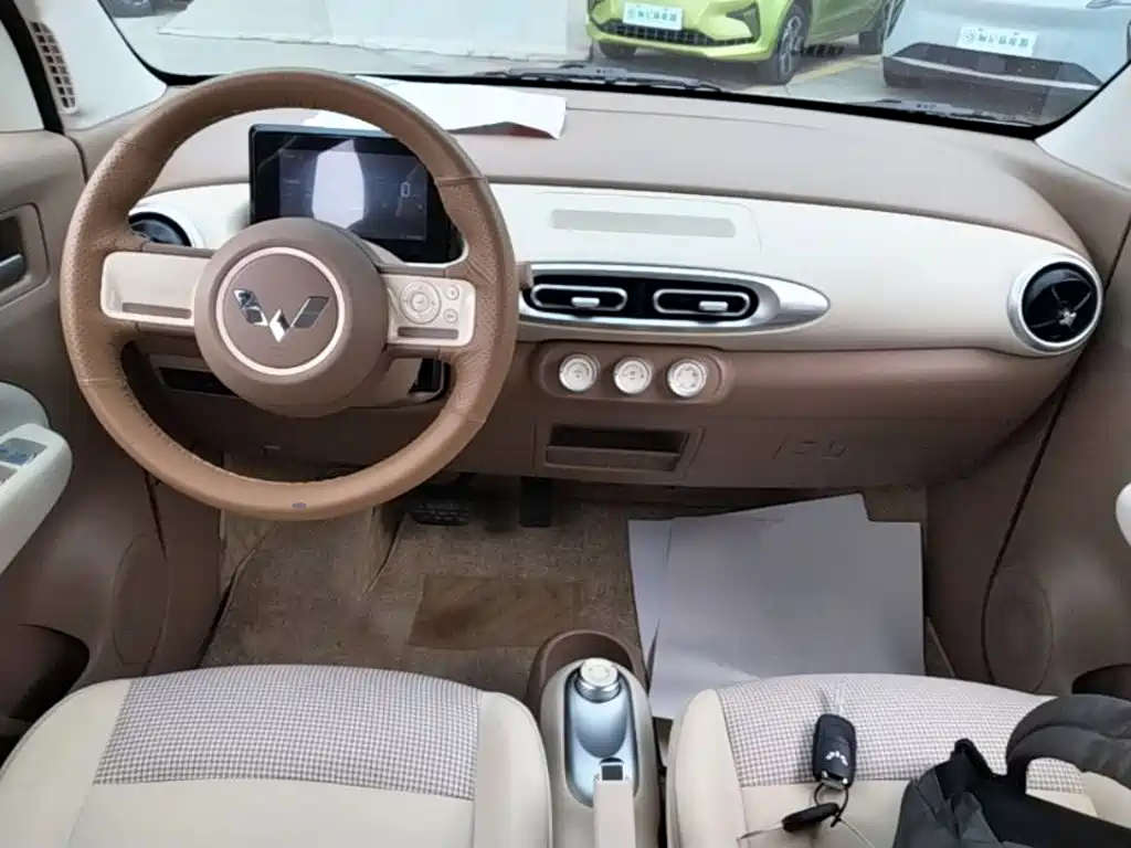 Wuling MINIEV — миниатюра 10