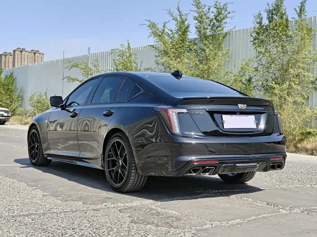 Cadillac CT5 — миниатюра 8